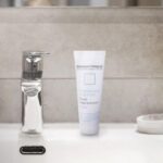 کرم مرطوب‌کننده درماتیپیک مدل 02 مناسب پوست های چرب و مختلط حجم 50 میلی‌لیتر